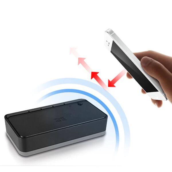 One For All 4-Wege-TV-Signalverst&auml;rker 15,4x9x3,7 cm Schwarz