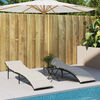 vidaXL Sonnenliegen 2 Stk. mit Tisch Schwarz Poly Rattan