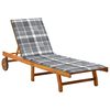 Grey_check_pattern