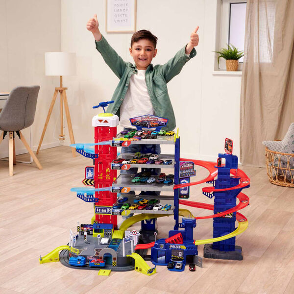 majoRETTE Parkhaus mit 5 Fahrzeugen Super Chase Center