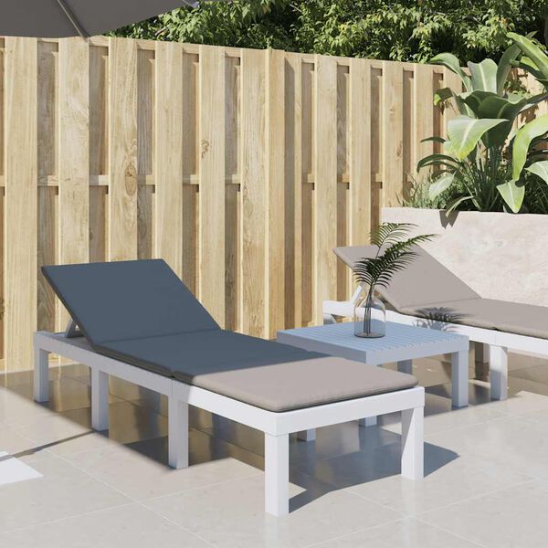 vidaXL Sonnenliege mit Auflagen Wei&szlig; PP