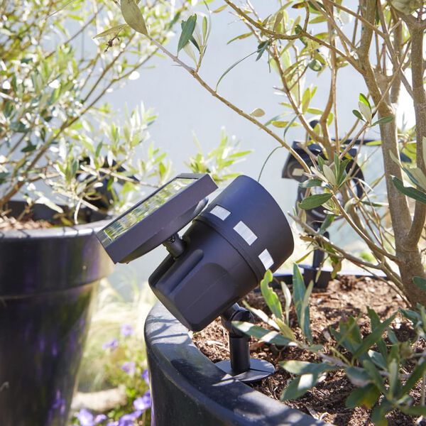 Luxform Intelligente Hybride LED-Garten-Solarleuchte Montana Schwarz