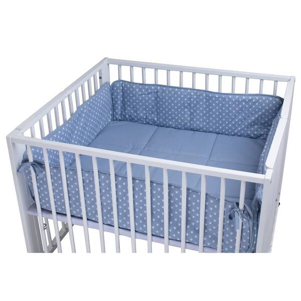 tiSsi Einlege-Nest f&uuml;r das Laufgitter Moritz Hellblaue Kronen